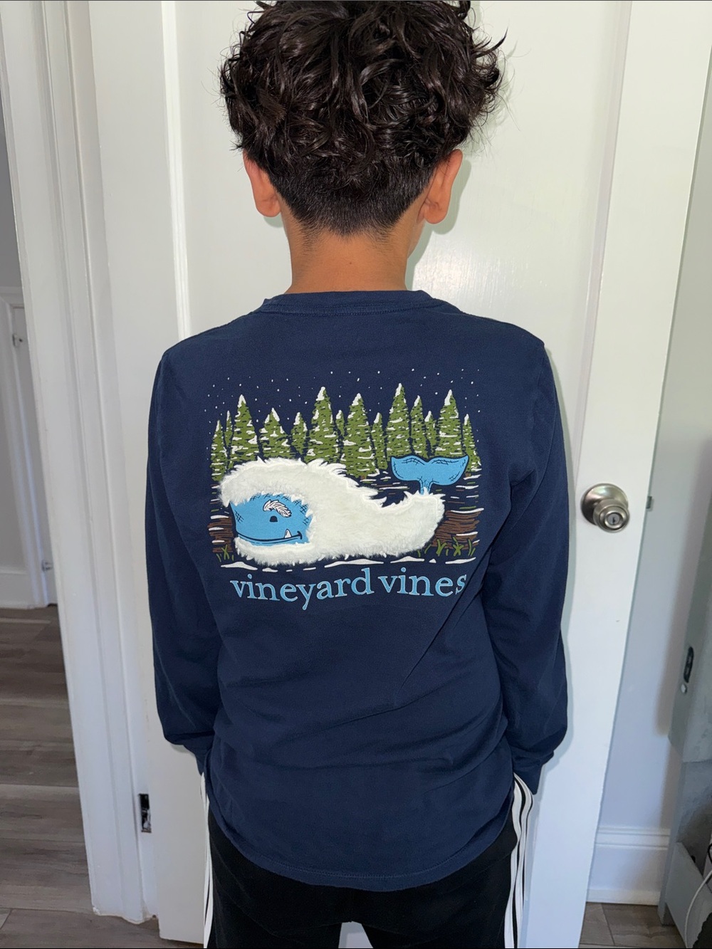 Vineyard Vines Navy Long-Sleeve Tee with Blue & White Whale Graphic